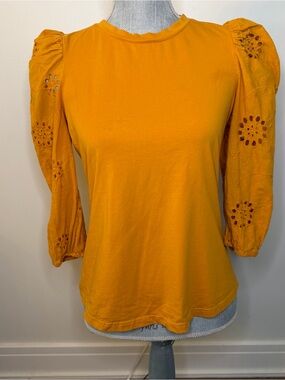 Women's Mustard Eyelet Puff-Sleeve Long-Sleeve Tee, S